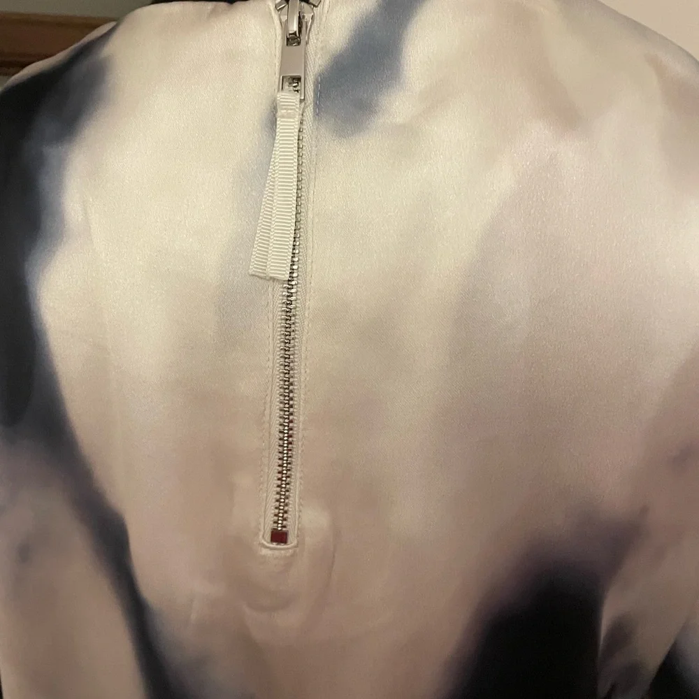 H&M Blue and White Tie-Dye Blouse - Picture 3 of 7